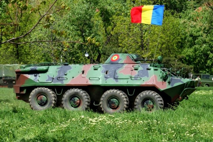 romanian tab-71 8x8 armoured personnel carrier